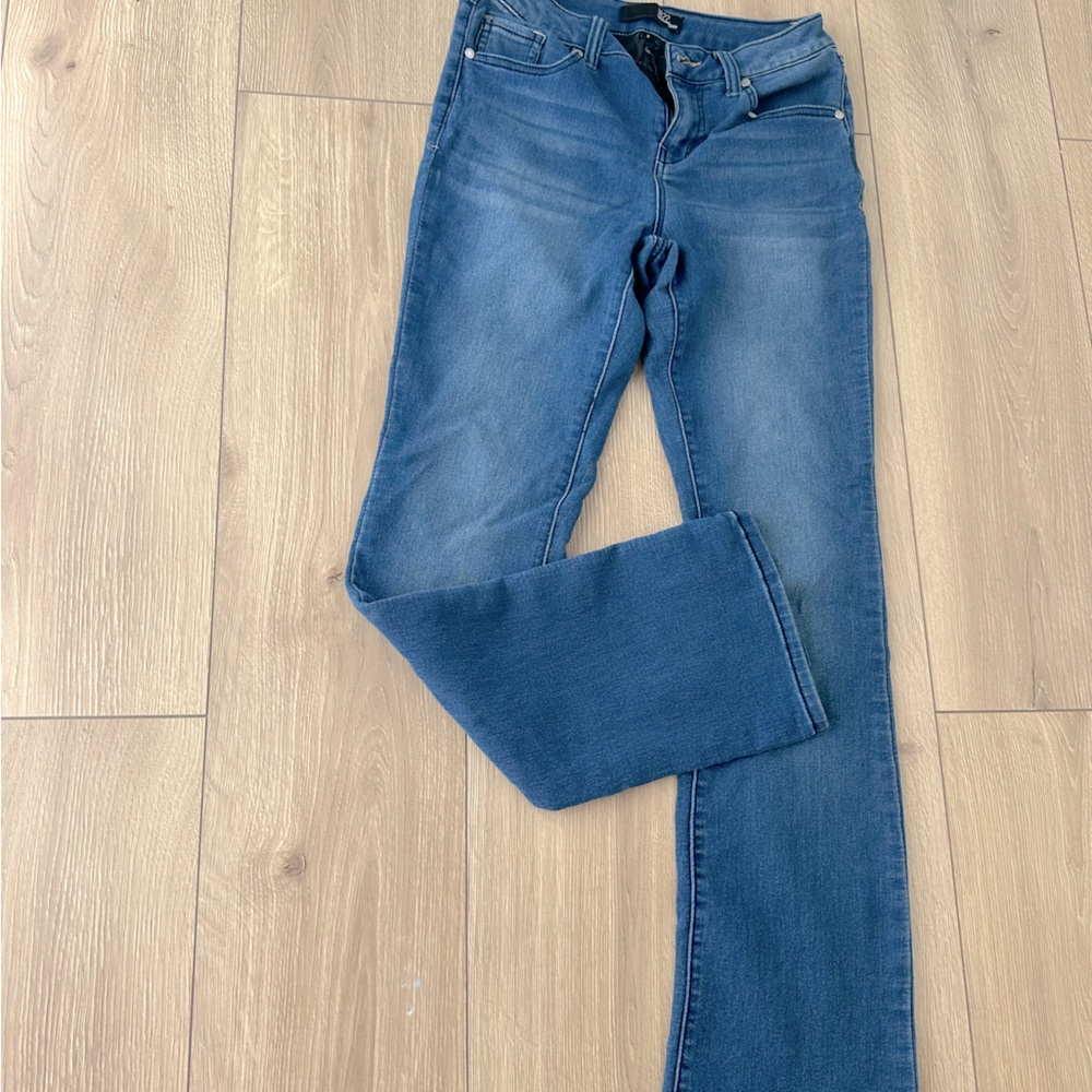 Jeans 👖✨ - Picture 2 of 3